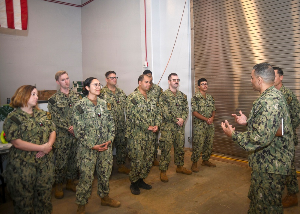 Commander, Naval Information Forces, meets with Information Warfare Sailors stationed in Guam.