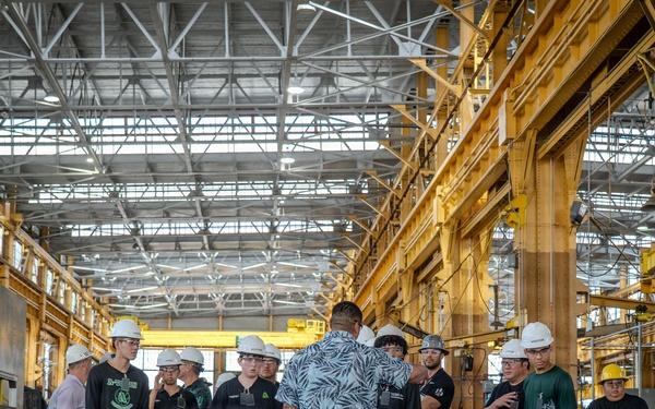 Aiea High visits PHNSY