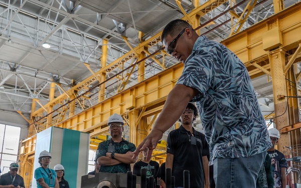 Aiea High visits PHNSY
