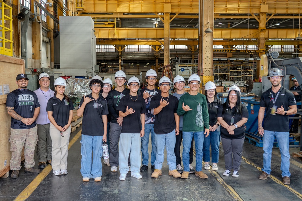 Aiea High visits PHNSY