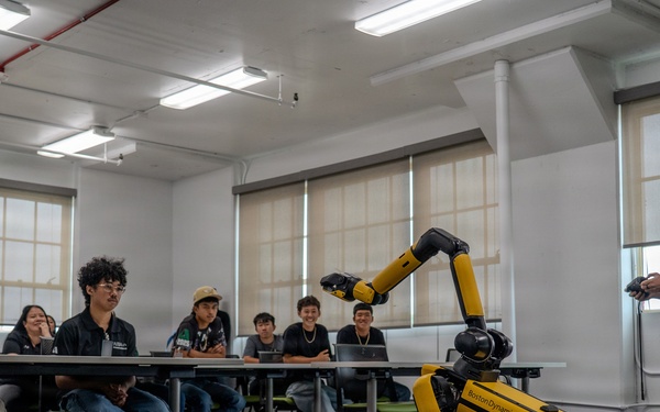 Aiea High visits PHNSY