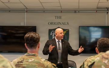 Senior Advisor to the Secretary of War visits 10SFG (A)