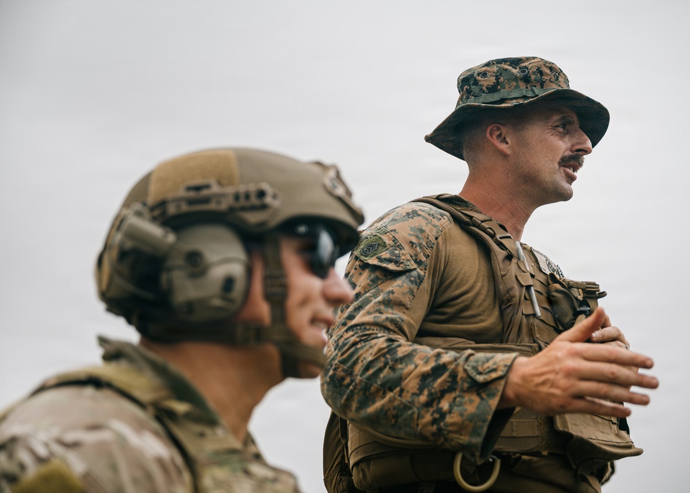 Marines, Air Force EOD build joint lethality in Puerto Rico