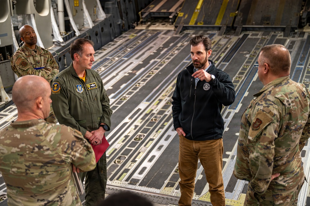 Rep. Chris Deluzio visits the 911th AW