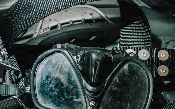 Sailors Hold Scuba Supervisor Qualification Training at Joint Base Pearl