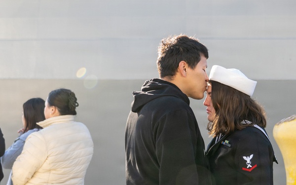 USS Mustin to forward deploy to Japan