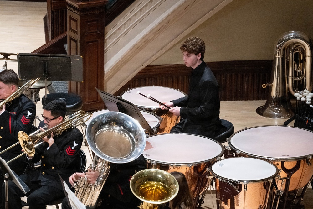 Navy Band performs at the Hochstein School
