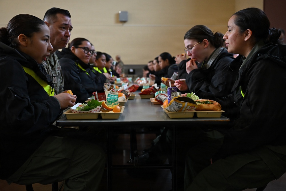 Washington National Guard leaders visit Washington Youth ChalleNGe Academy