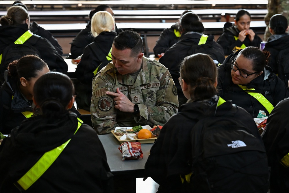 Washington National Guard leaders visit Washington Youth ChalleNGe Academy