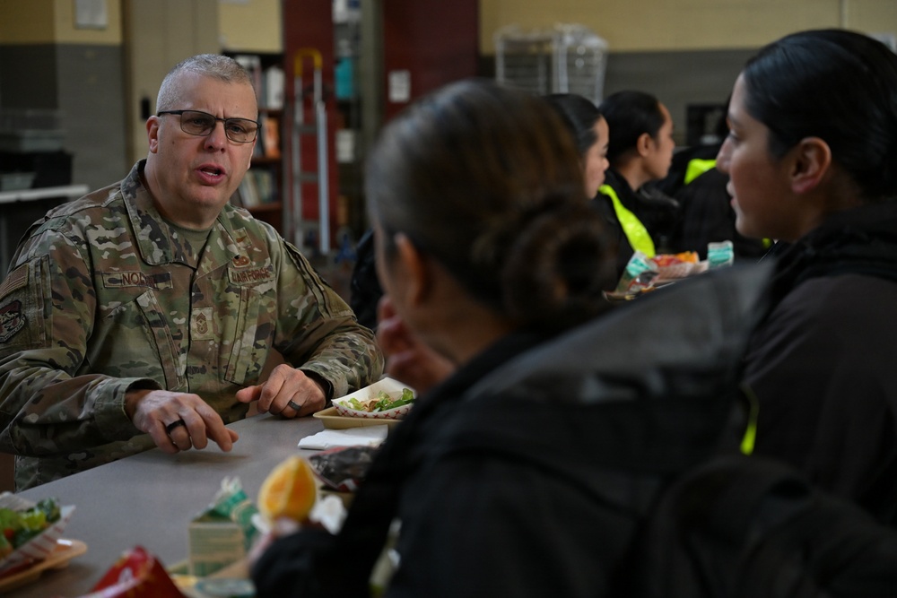 Washington National Guard leaders visit Washington Youth ChalleNGe Academy