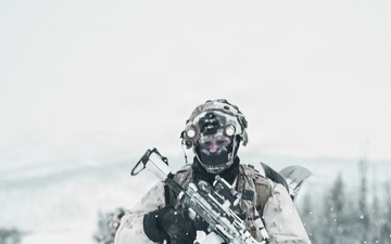 11th Airborne Division Soldiers Engage OPFOR During JPMRC