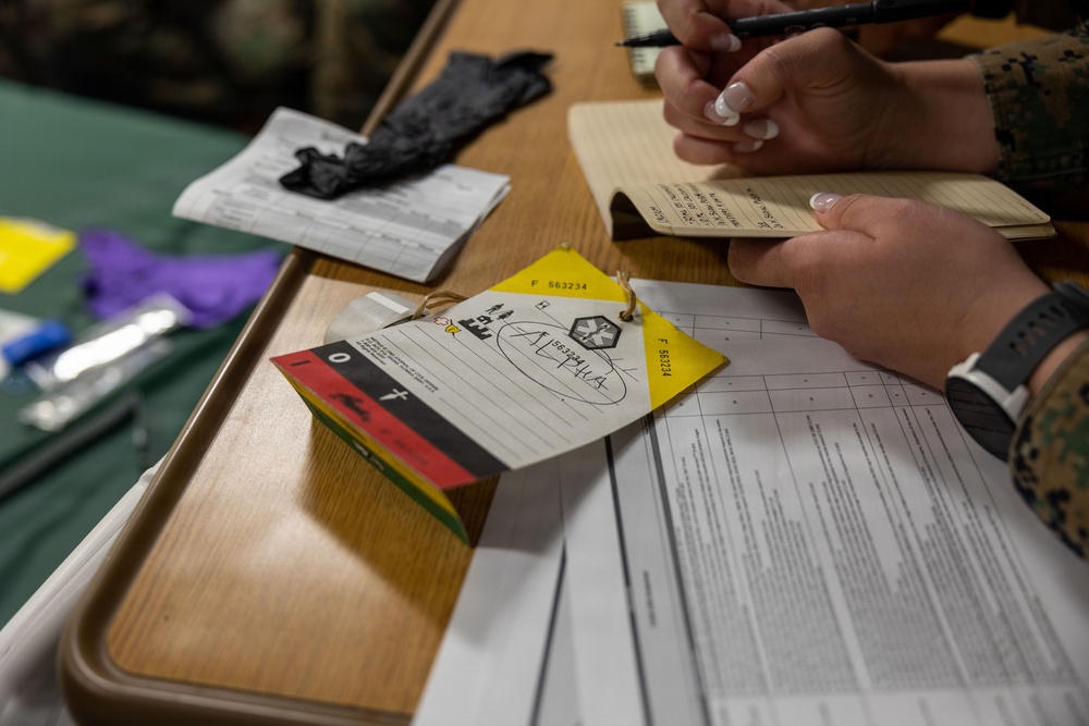 11th MEU Marines, Sailors Conduct Medical Training Aboard USS Boxer