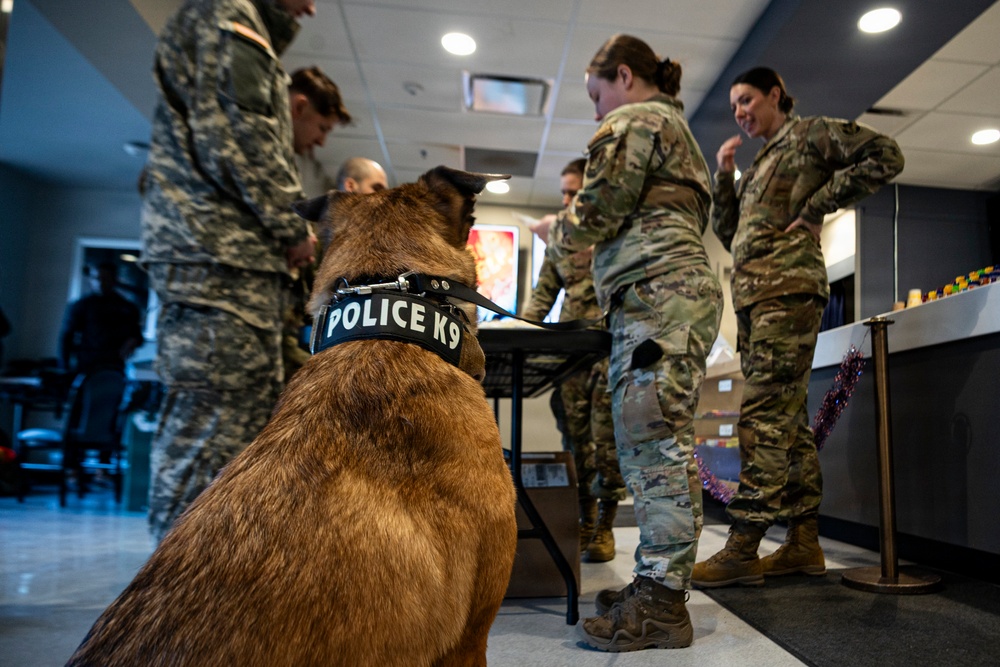 Arctic Edge 2026 medical experimentation participants get hands-on during orientation at Kodiak, AK