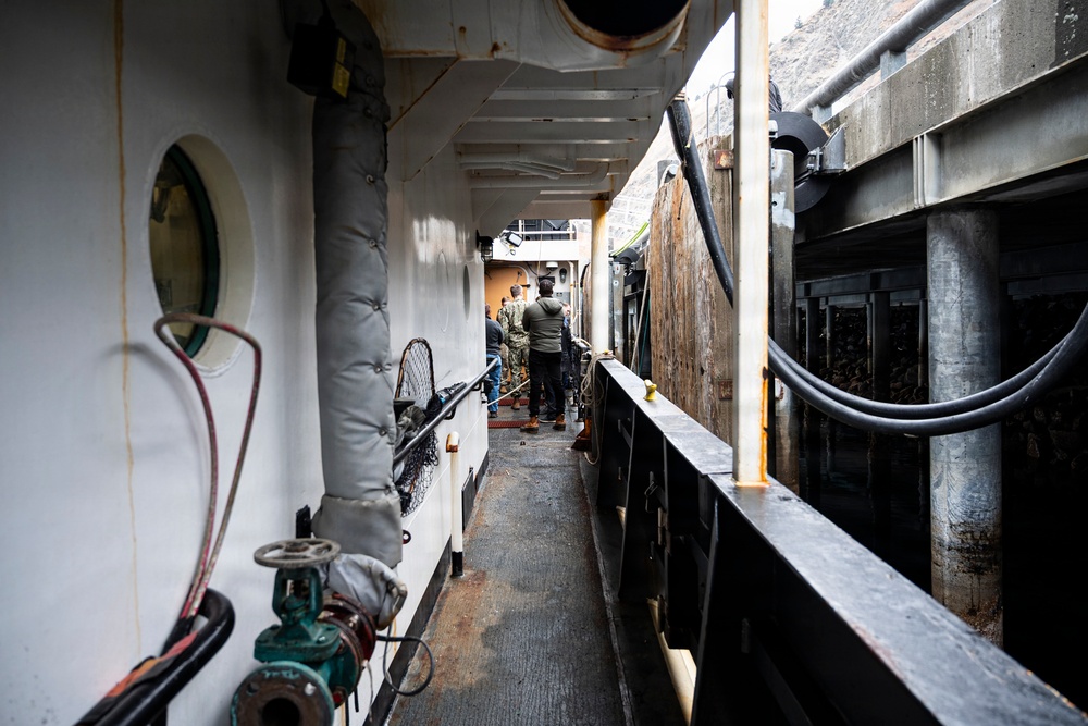 Arctic Edge 2026 medical experimentation participants tour NOAA’s Oscar Dyson (R-224) in Kodiak