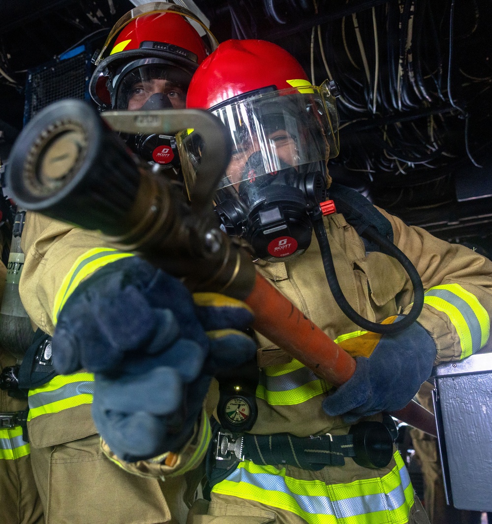 USS Milius (DDG 69) trains for damage control