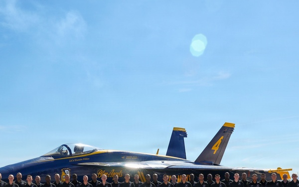 U.S. Navy Blue Angels meet the U.S. Marine Corps Silent Drill Platoon