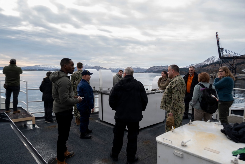 Arctic Edge 2026 medical experimentation participants tour NOAA’s Oscar Dyson (R-224) in Kodiak