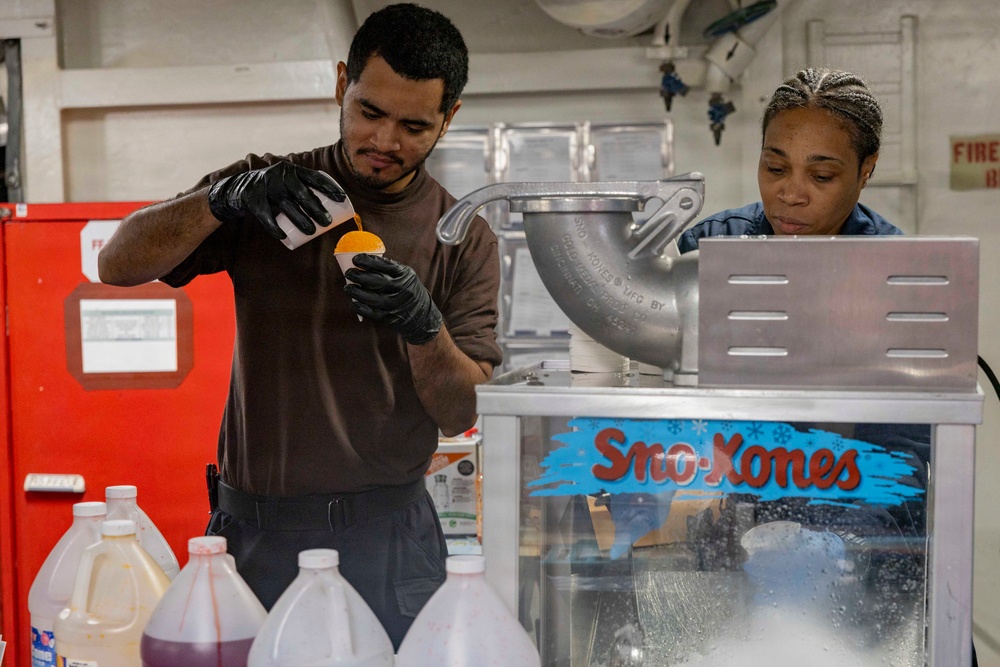 Abraham Lincoln holds MWR event