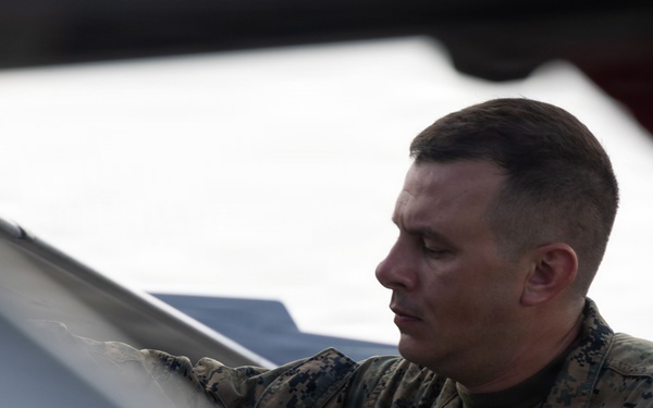 VMFA-232 prepares aircraft with ordnance during GATR