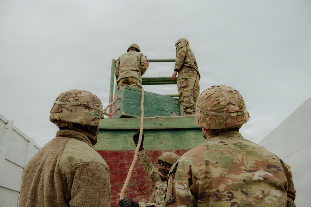 Soldiers from Echo Company, 1-44 ADA conduct Leaders Reaction Course
