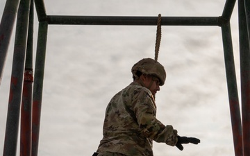 Soldiers from Echo Company, 1-44 ADA conduct Leaders Reaction Course