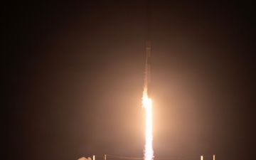 Starlink 6-104 Launches from Cape Canaveral Space Force Station