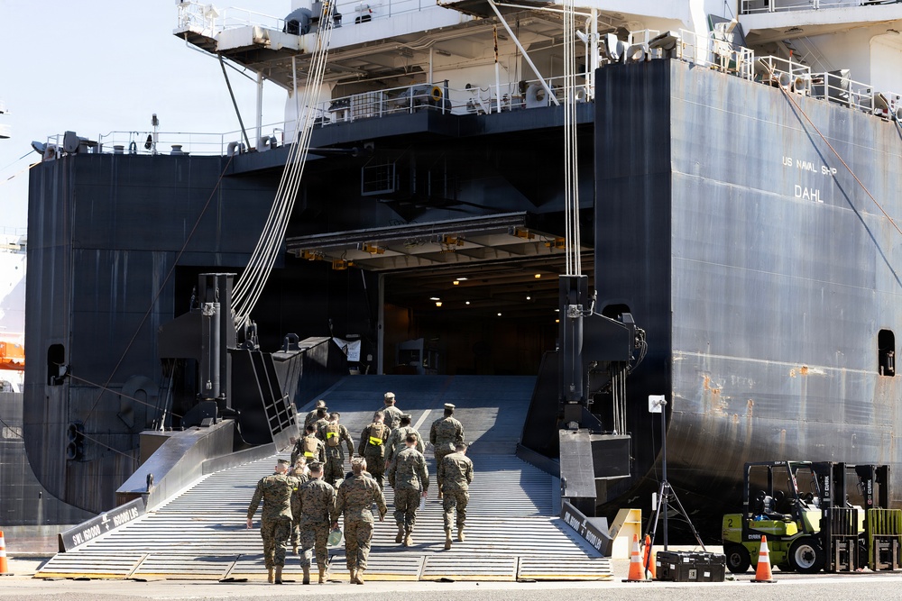 Future Marine Officers Get Inside Global Logistics Engine at Blount Island