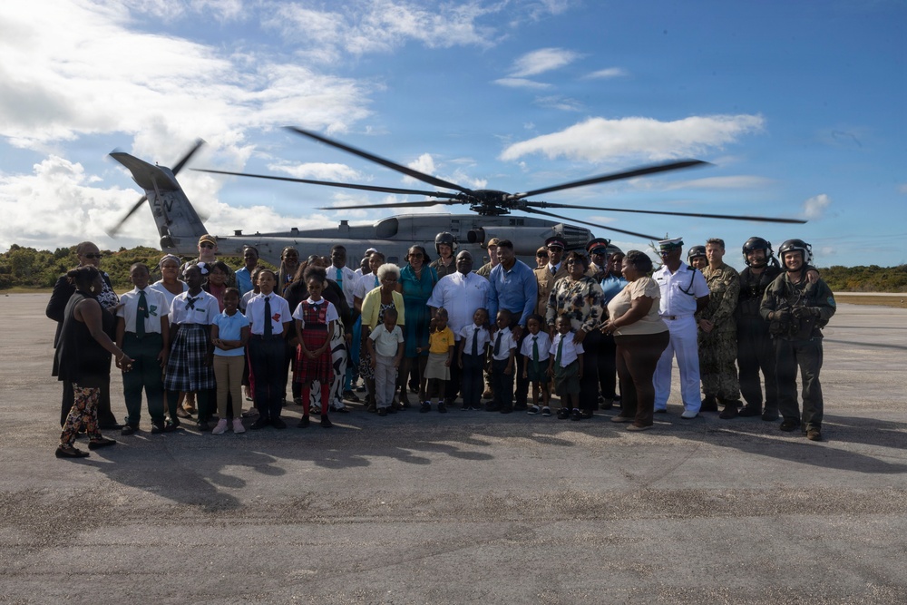 U.S. Ambassador visits The Bahamas during MAG-29 DAO Exercise