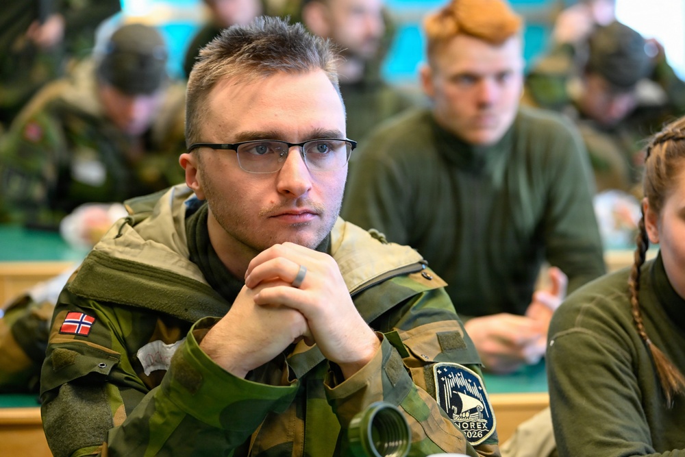 Minnesota National Guard receives introduction to HK-416 training from Norwegian Home Guard during NOREX53