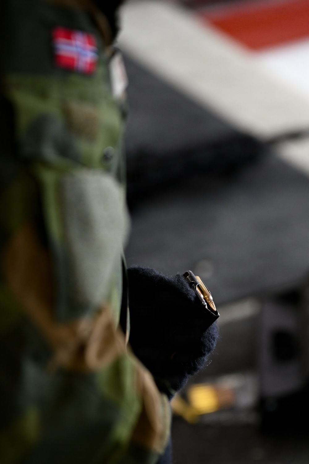 Minnesota National Guard receives introduction to HK-416 training from Norwegian Home Guard during NOREX53