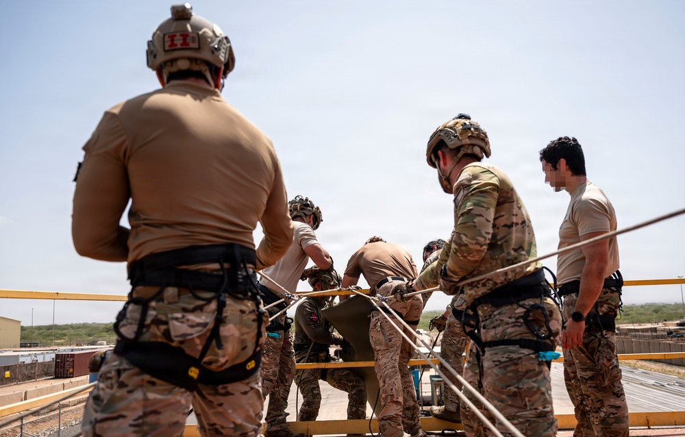 82nd ERQS conducts joint medical and rope rescue training with Spanish Special Naval Warfare Force