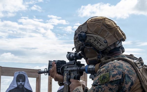 31st MEU | Battery Co live-fire deck shoot