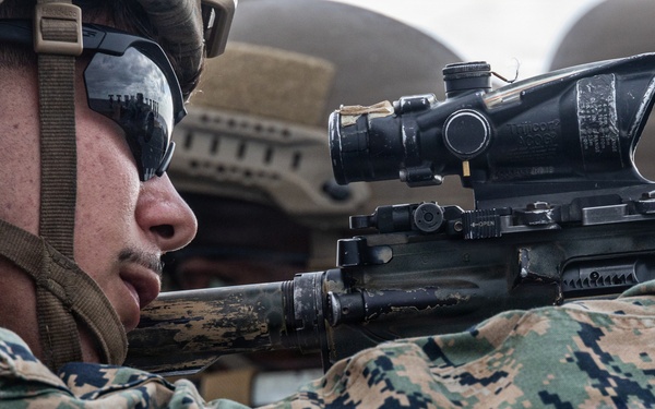 31st MEU | Battery Co live-fire deck shoot