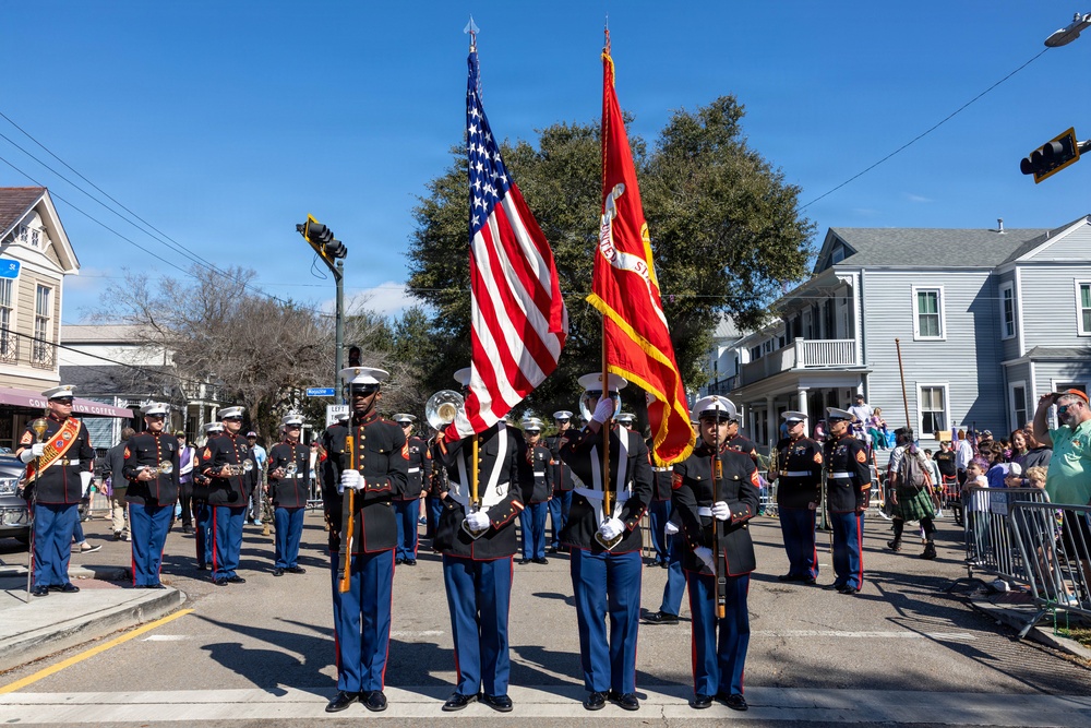 1st MARDIV Band participates in Mardi Gras Parade