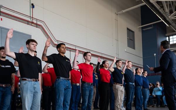 Sister Services Swear Oath at Mass Enlistment under Secretary of War