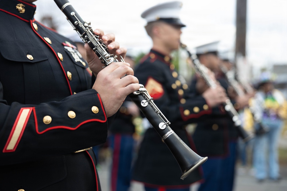 1st MARDIV Band participates in Mardi Gras Parade