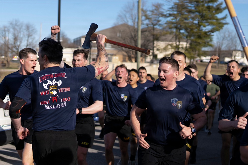 SW Delivers Remarks at NRB Convention in Nashville, Visits Rakkasans at Ft. Campbell