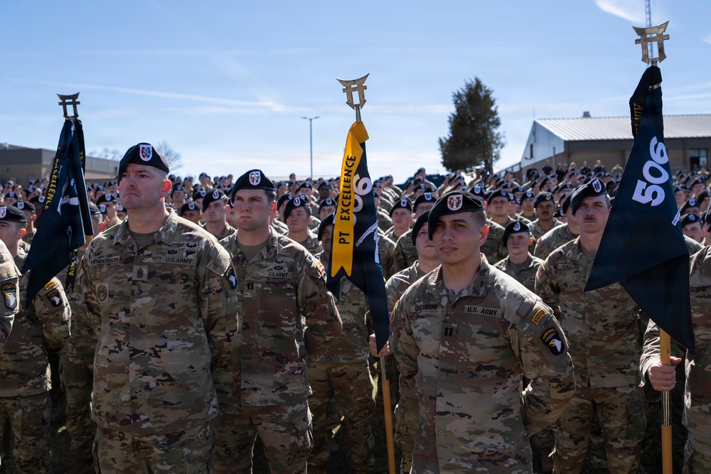 SW Delivers Remarks at NRB Convention in Nashville, Visits Rakkasans at Ft. Campbell