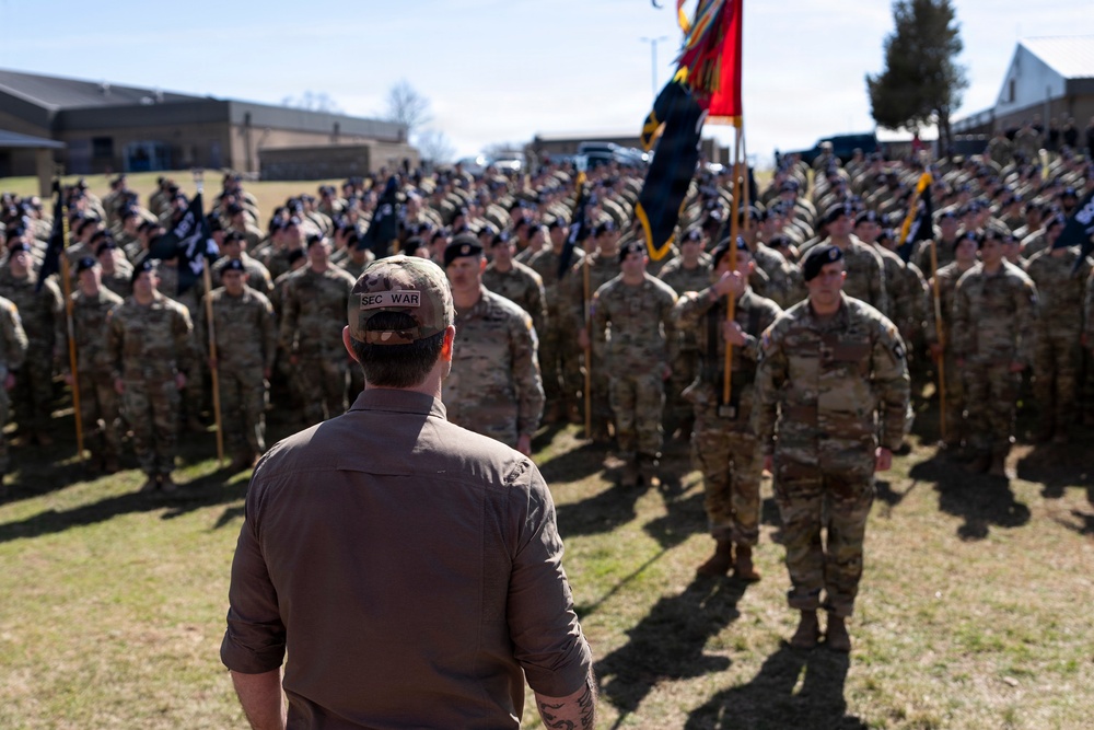 SW Delivers Remarks at NRB Convention in Nashville, Visits Rakkasans at Ft. Campbell