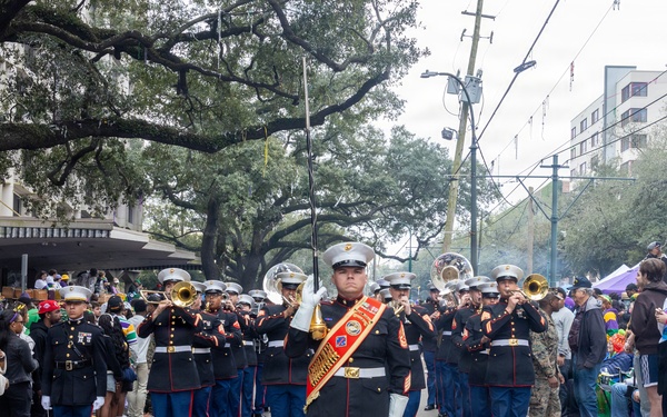 1st MARDIV Band participates in Mardi Gras Parade