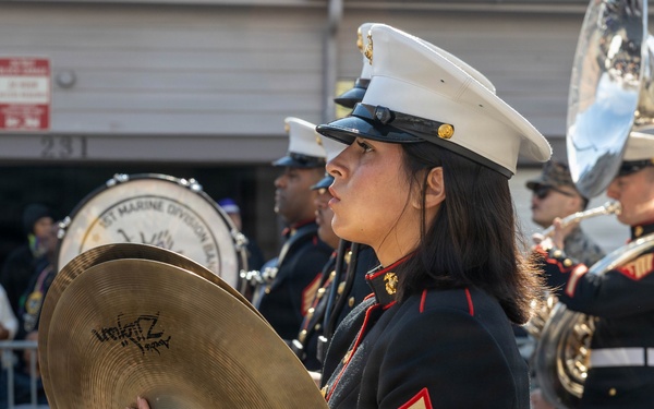 1st MARDIV Band participates in Mardi Gras Parade