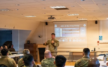 422 ABG leadership host professional development seminar