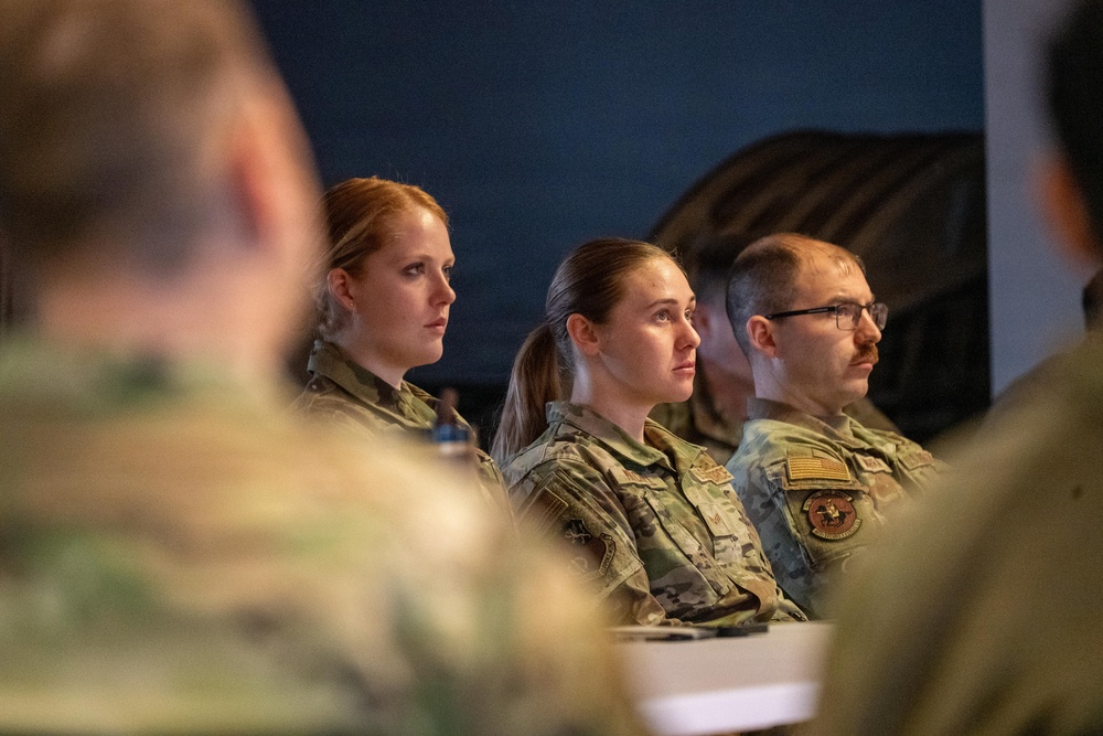 422 ABG leadership host professional development seminar