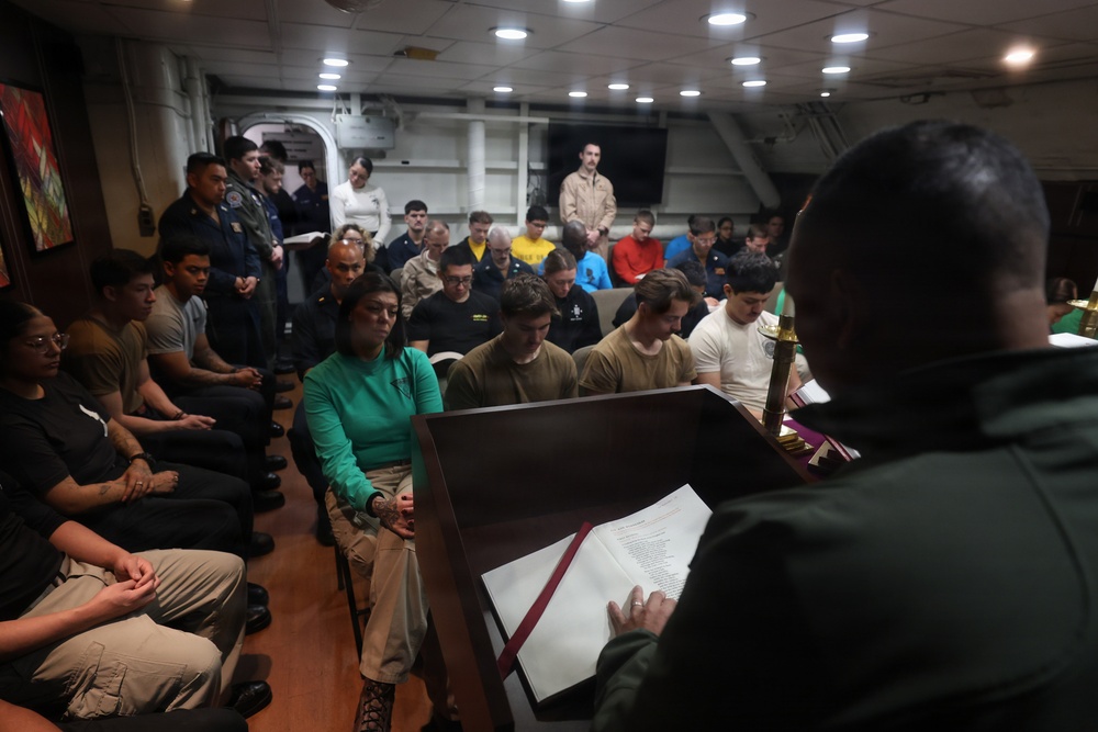 Abraham Lincoln Conducts Mass