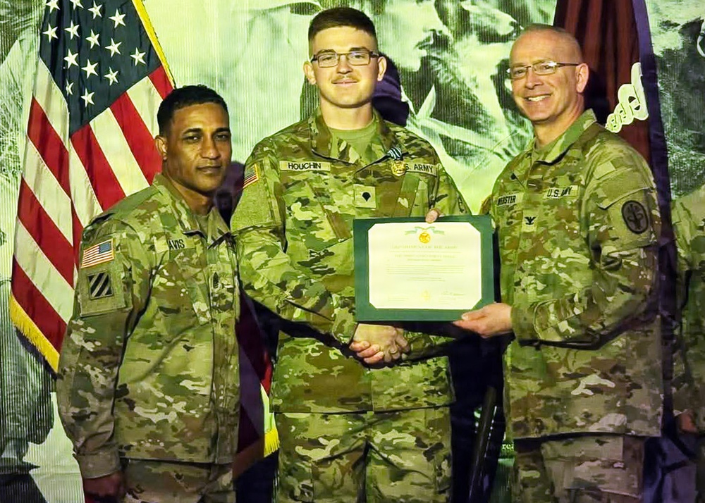 NAMRU San Antonio Soldier earns Top Honors as Best Soldier