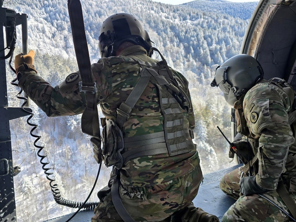 Tennessee Guardsmen rescue hiker in Great Smoky Mountains National Park