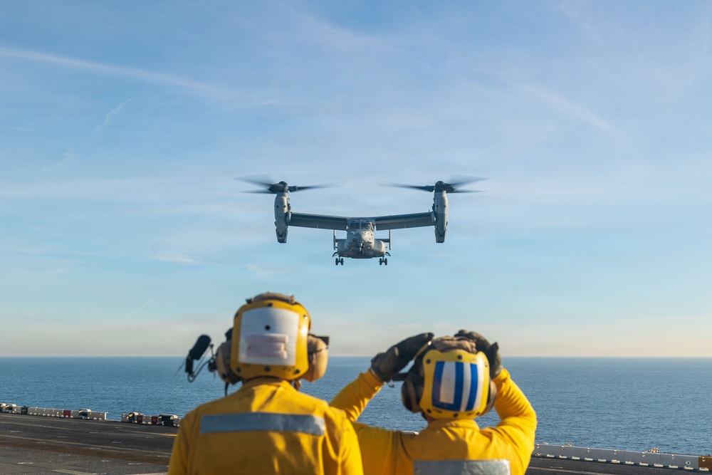 11th MEU Marines, Sailors Conduct Flight Operations Aboard USS Boxer