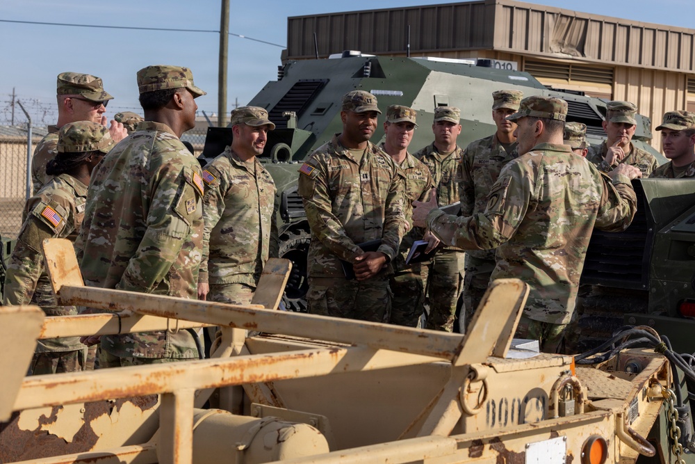 U.S. Army Gen. Christopher T. Donahue Fort Hood Visit