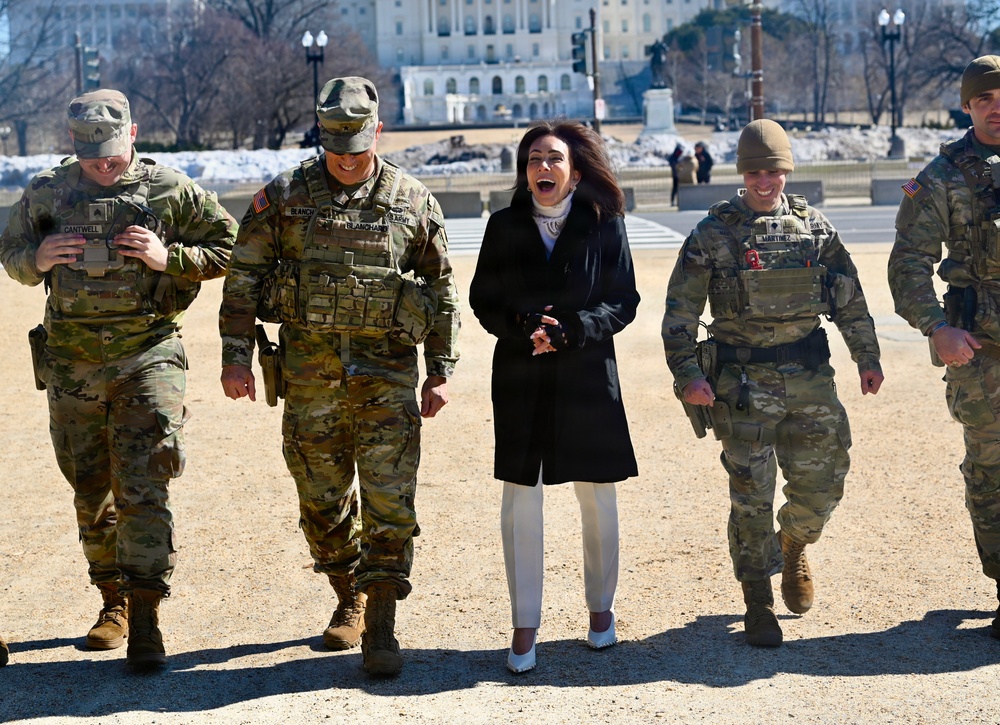 U.S. Attorney for the District of Columbia Meets JTF-DC Presence Patrols on National Mall