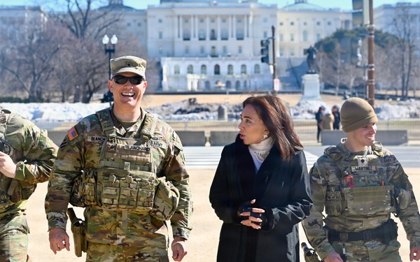 U.S. Attorney for the District of Columbia Meets JTF-DC Presence Patrols on National Mall